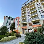 Plaza Centralna-Molo Apartament Portowa Next To The Seaside